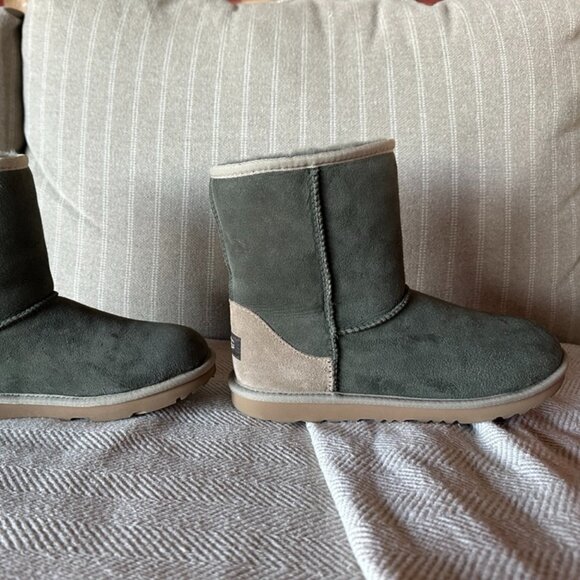Ugg Leather Sheepskin Boots  (Sage + Tan Color)  - size euro 38 - Picture 3 of 7